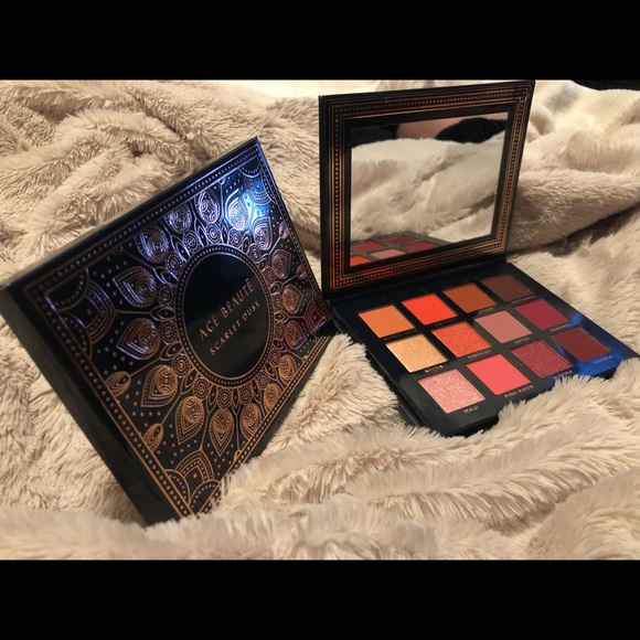 NIB Ace Beaute Scarlet Dusk Palette - Picture 2 of 2